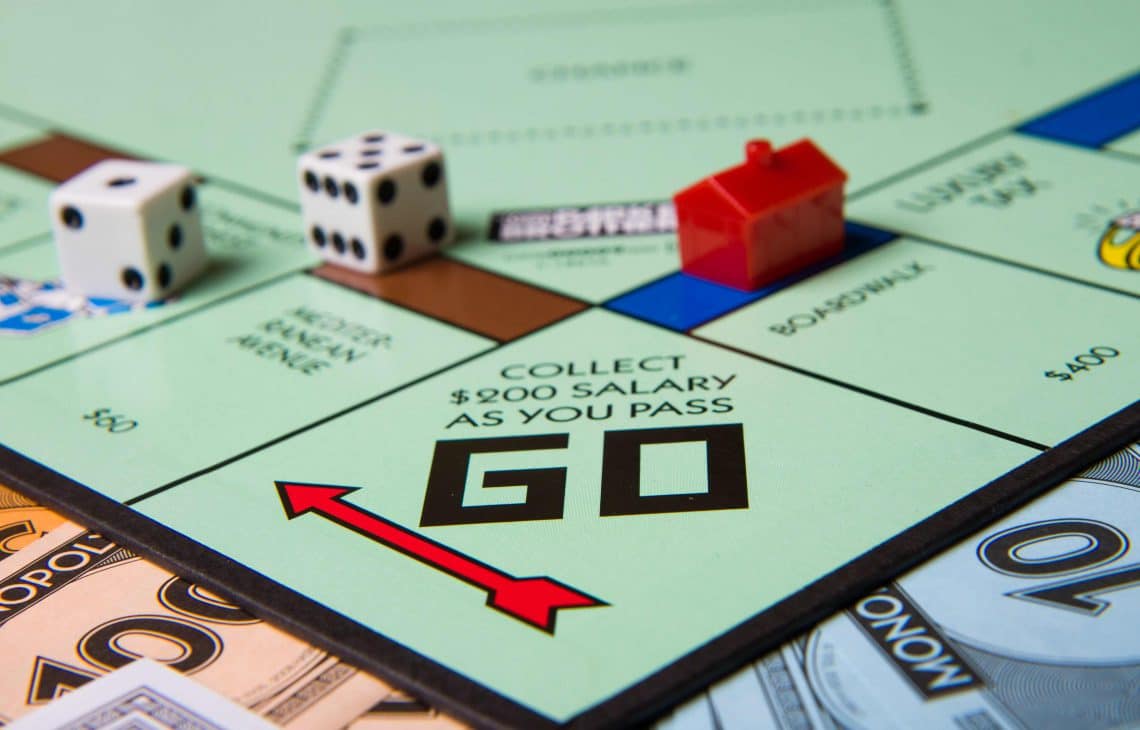 Photo d'un plateau de jeu "Monopoly"